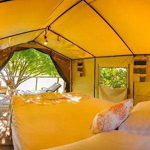 Glamping Ecolodge Cueva De Aguilas ** Pedernales